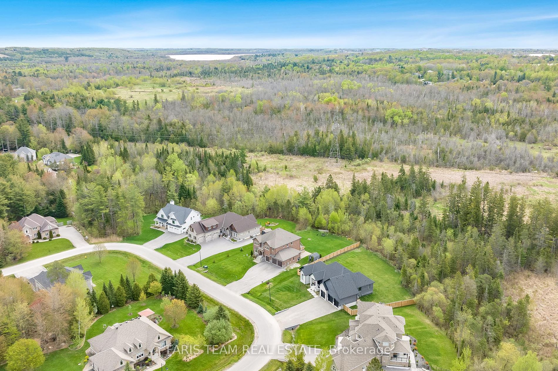 41 Heatherwood Dr