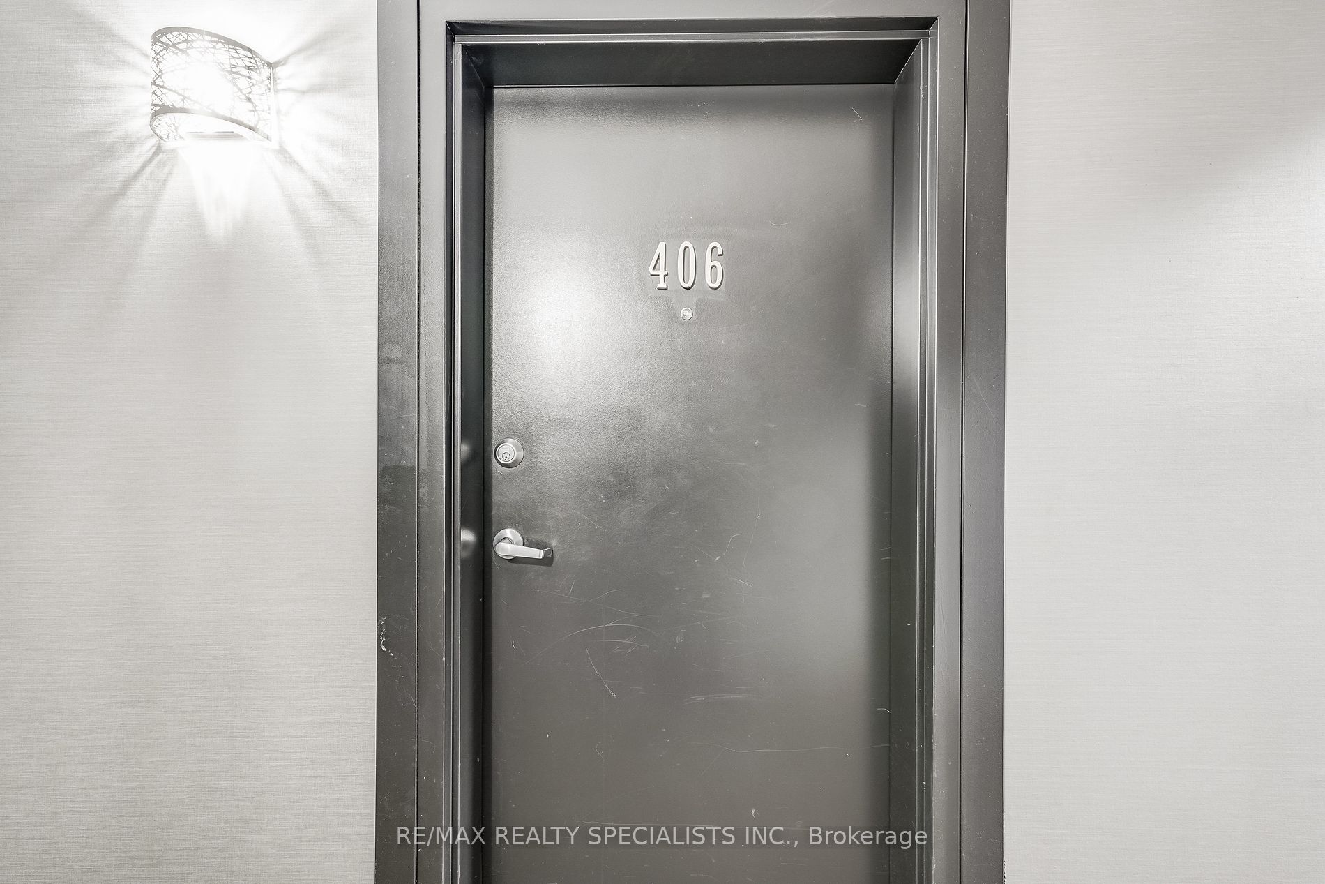 43 Ferndale Dr S, #406