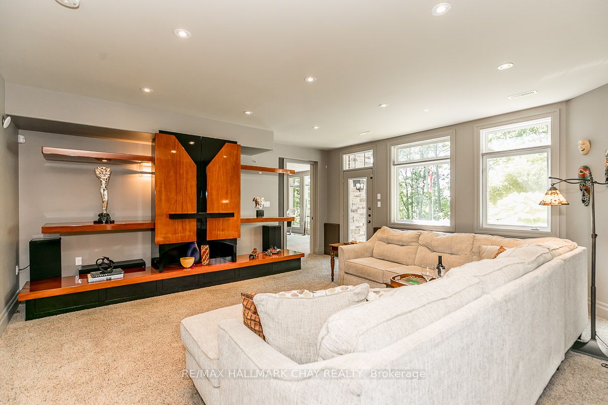 1 PIERCE Court