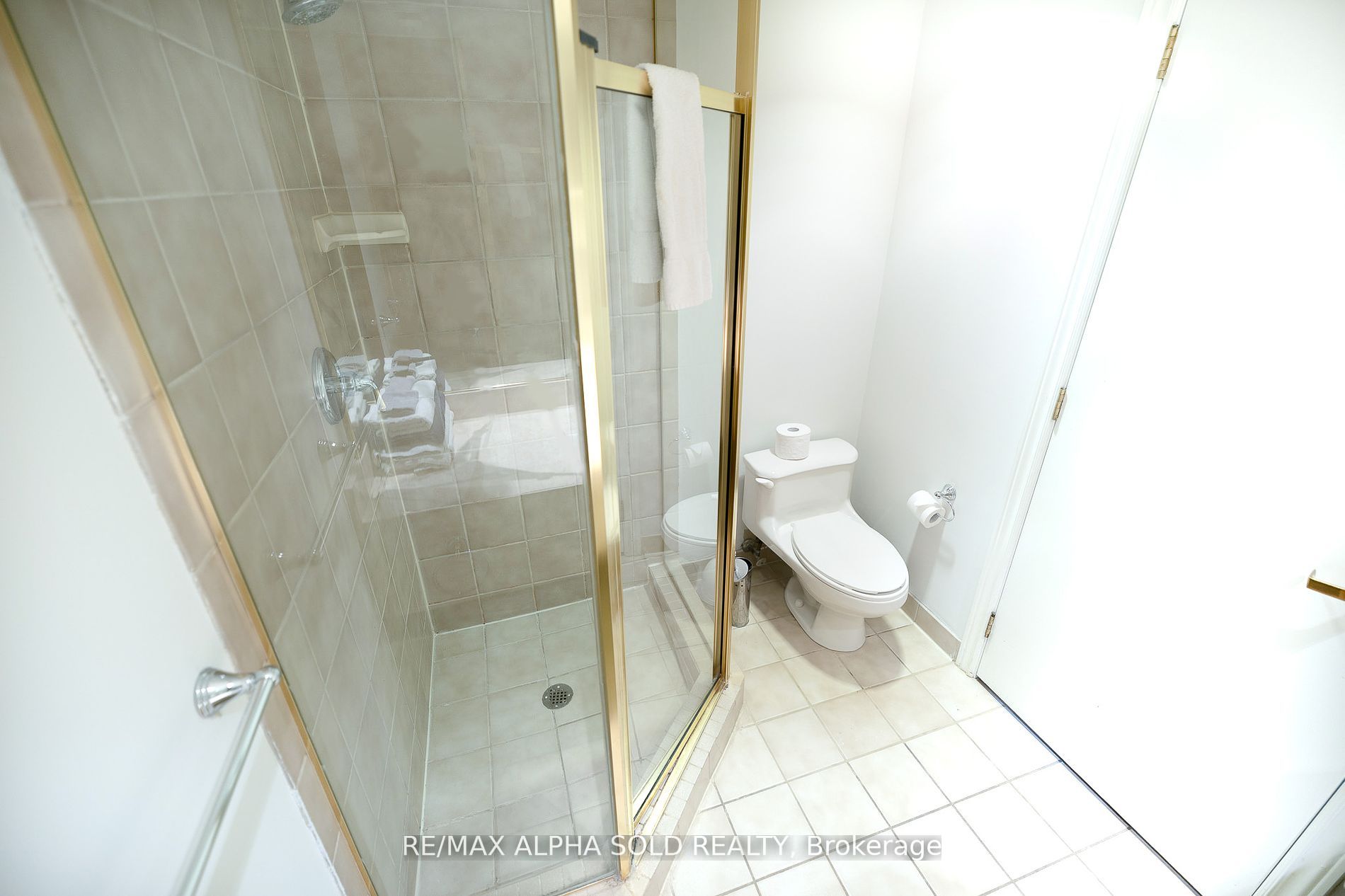90 Highland Dr, #2266/67