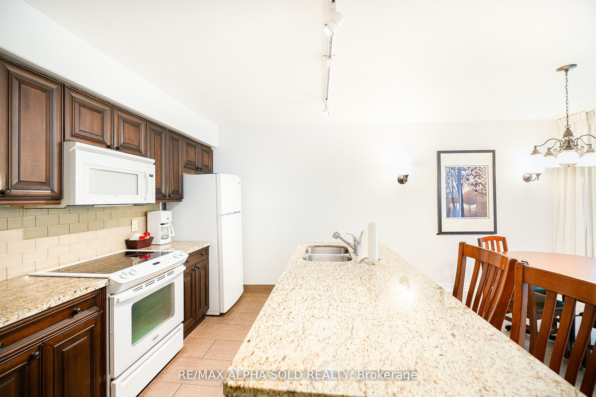 90 Highland Dr, #2266/67