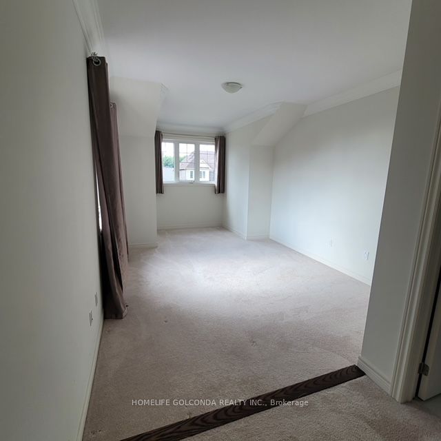 49 Redmond Cres
