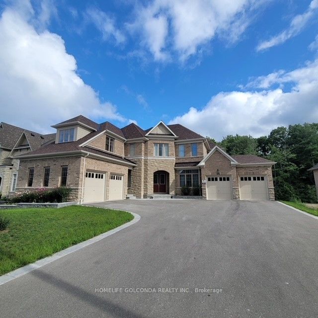 49 Redmond Cres