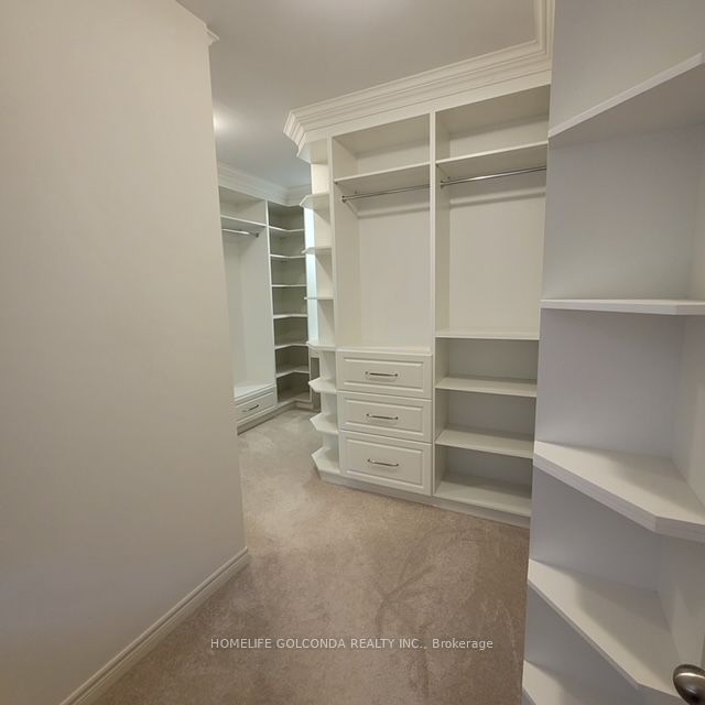 49 Redmond Cres