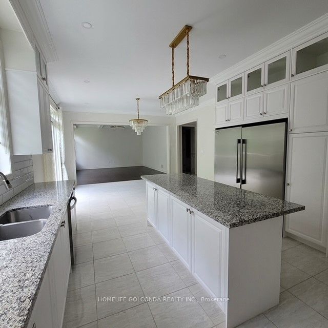 49 Redmond Cres
