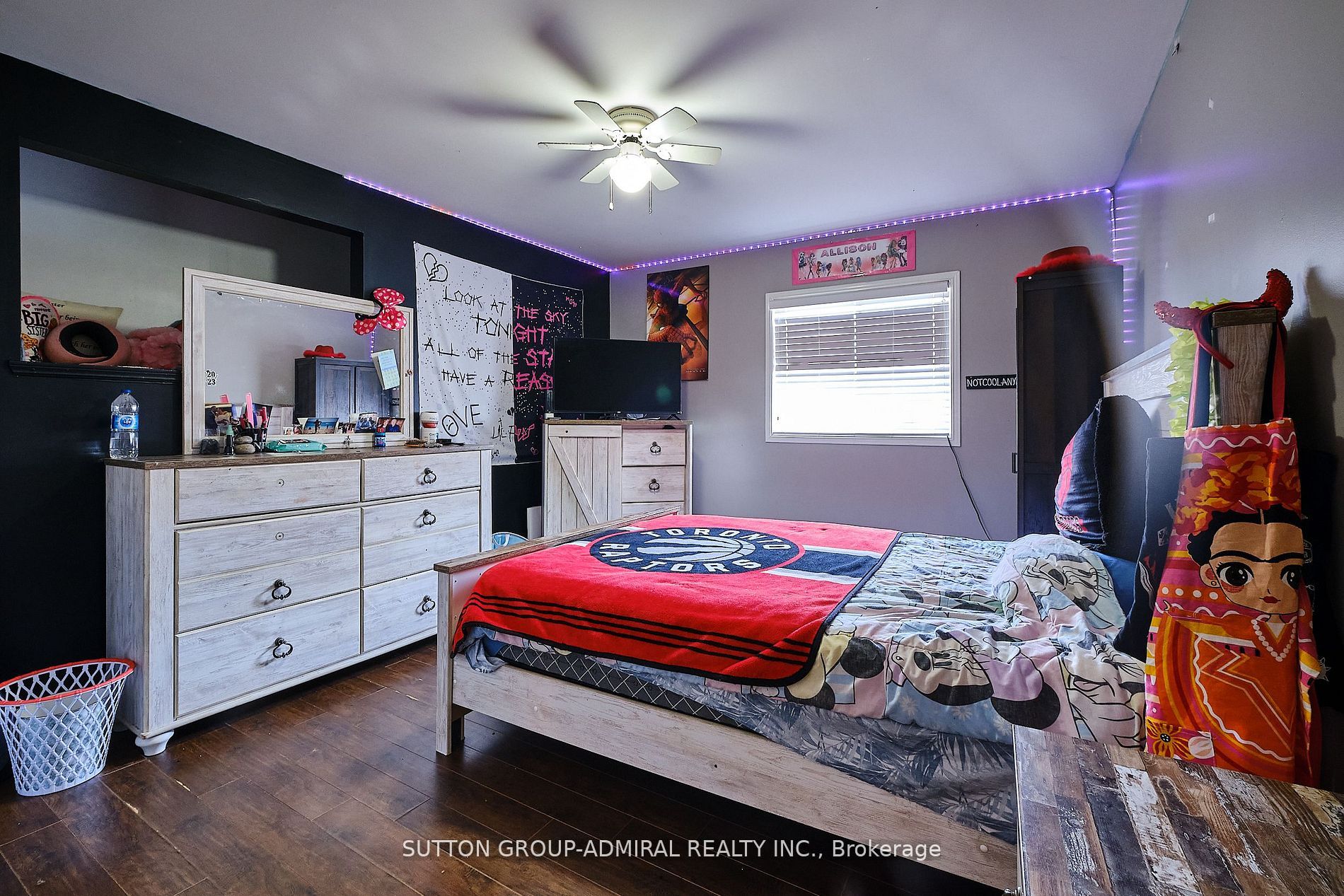 20 Wasaga Sands Drive