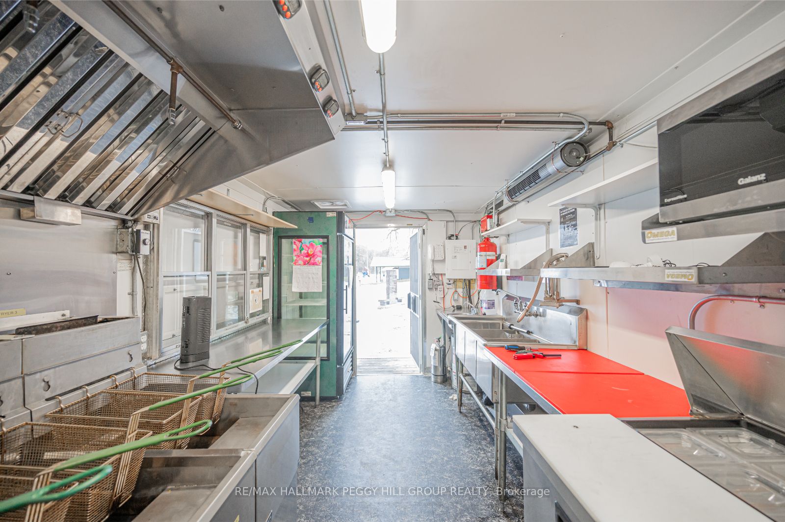 450 Atherley Rd