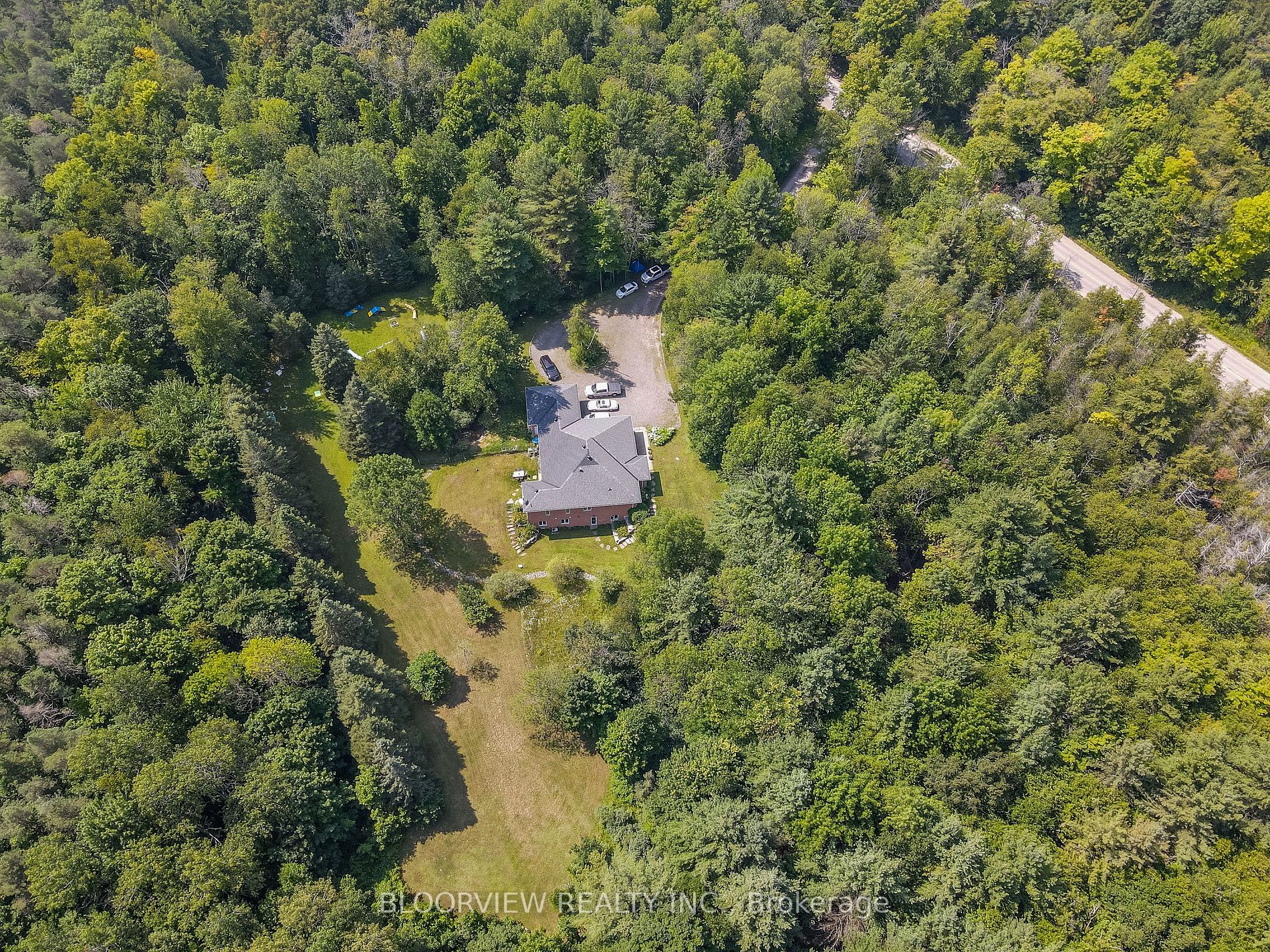 1643 THE ANGELA SCHMIDT F Road