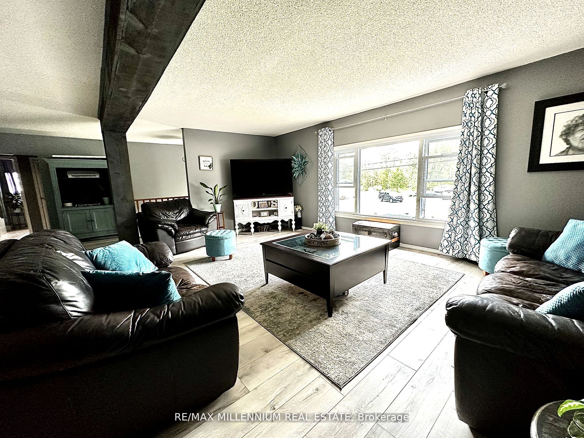 10 Jamieson Cres