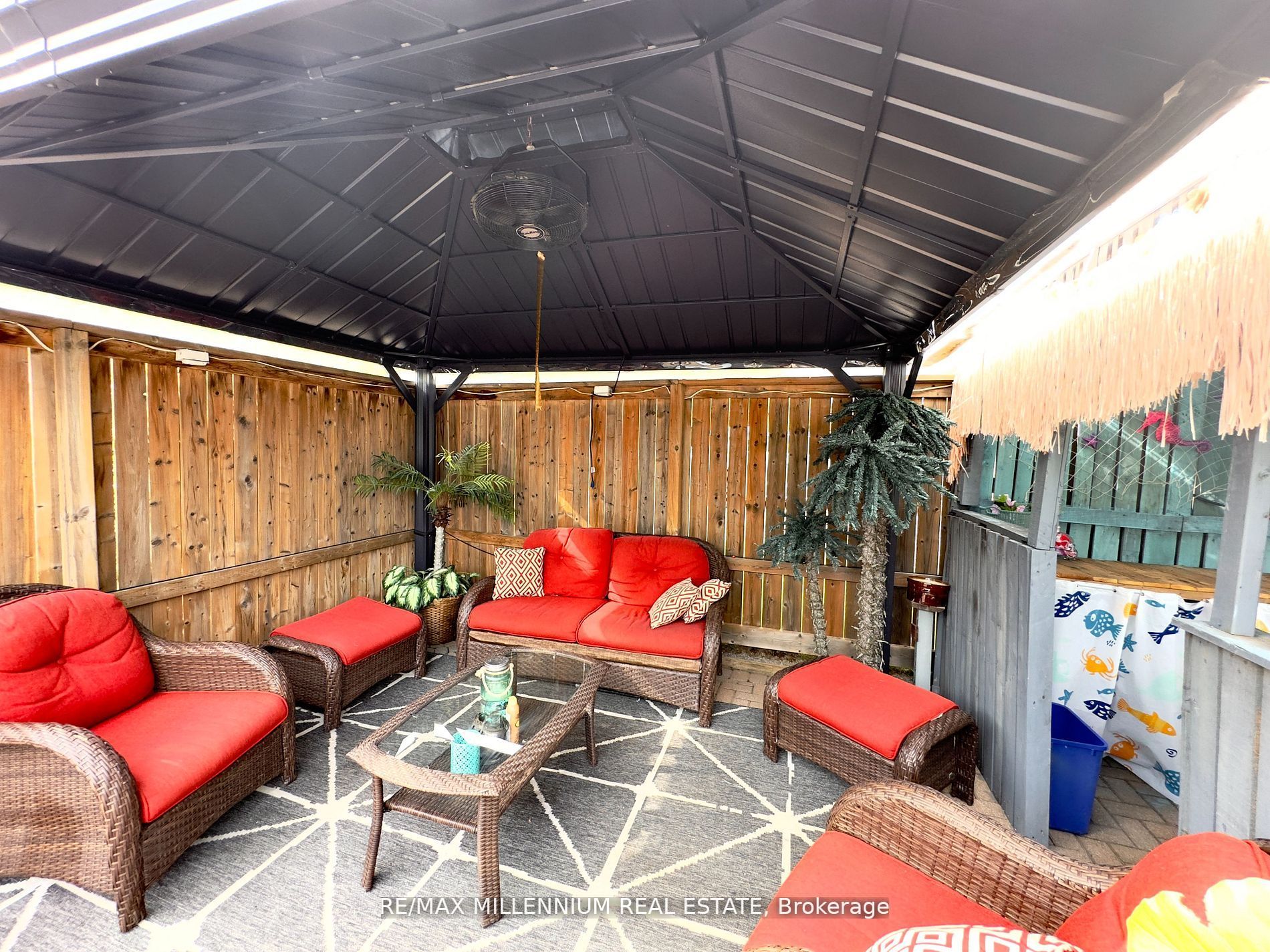 10 Jamieson Cres