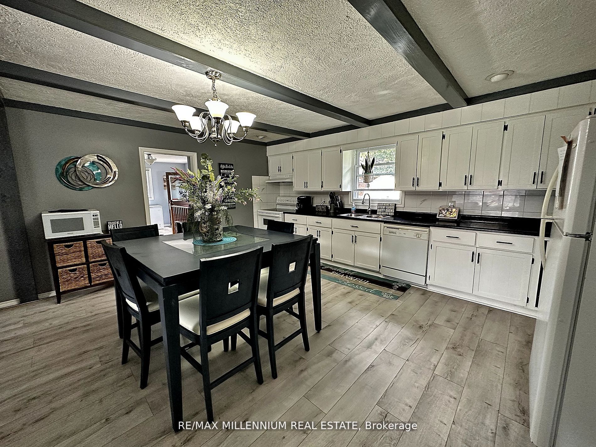 10 Jamieson Cres