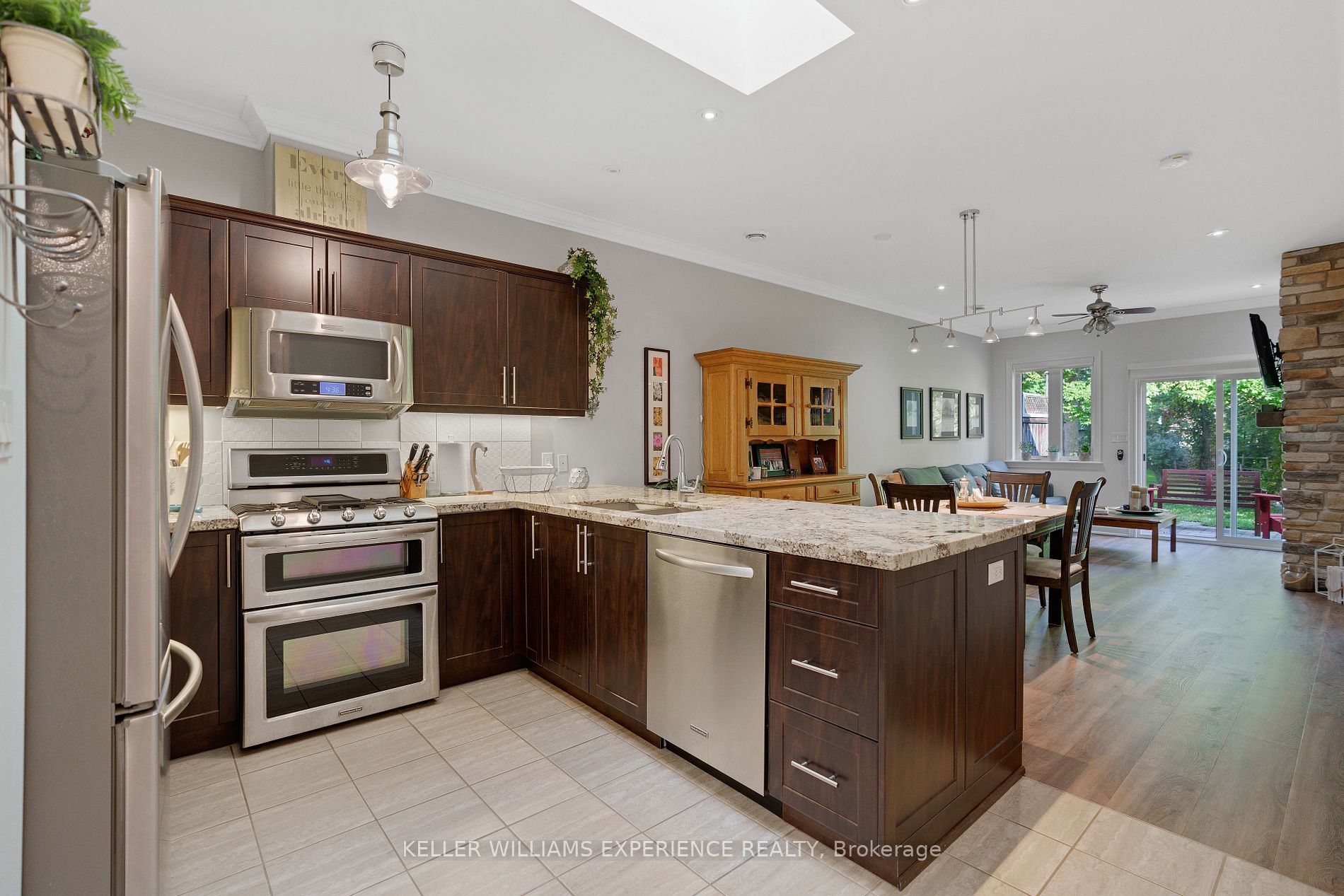 37 RIVERWALK Drive