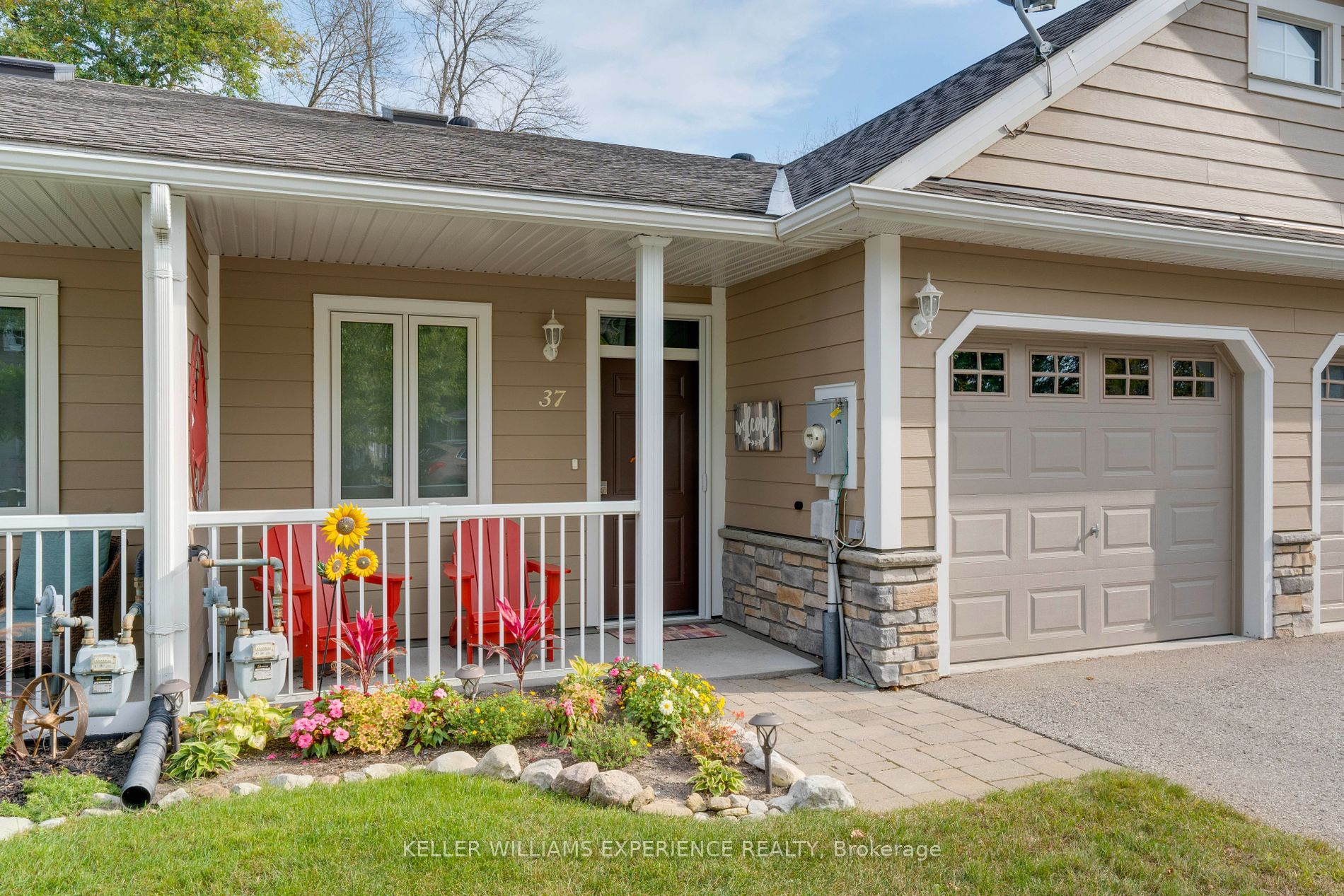 37 RIVERWALK Drive
