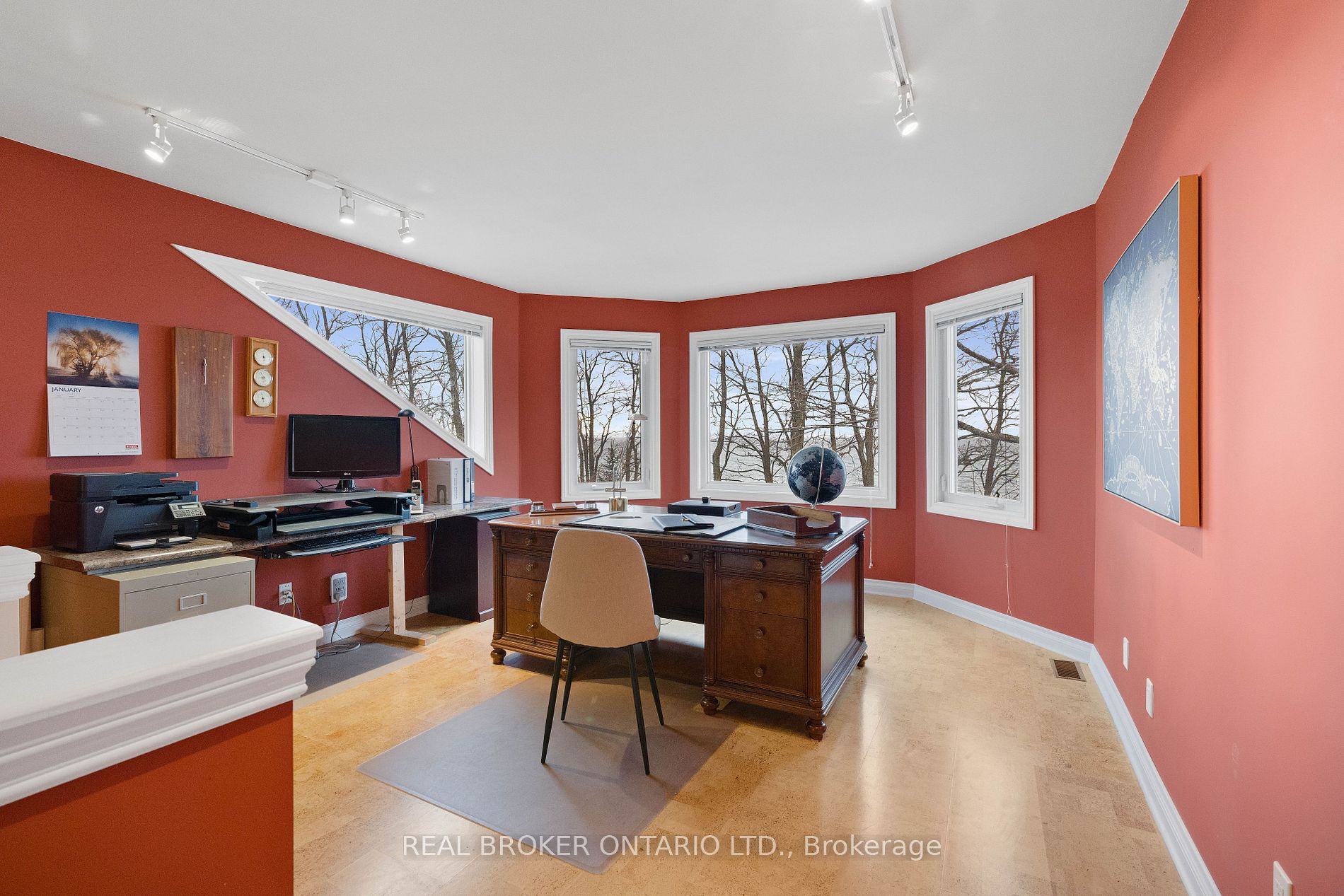 20 Tiny Beaches Road N