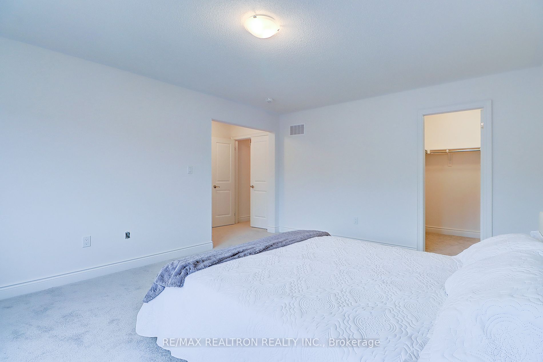 13 Middleton Dr