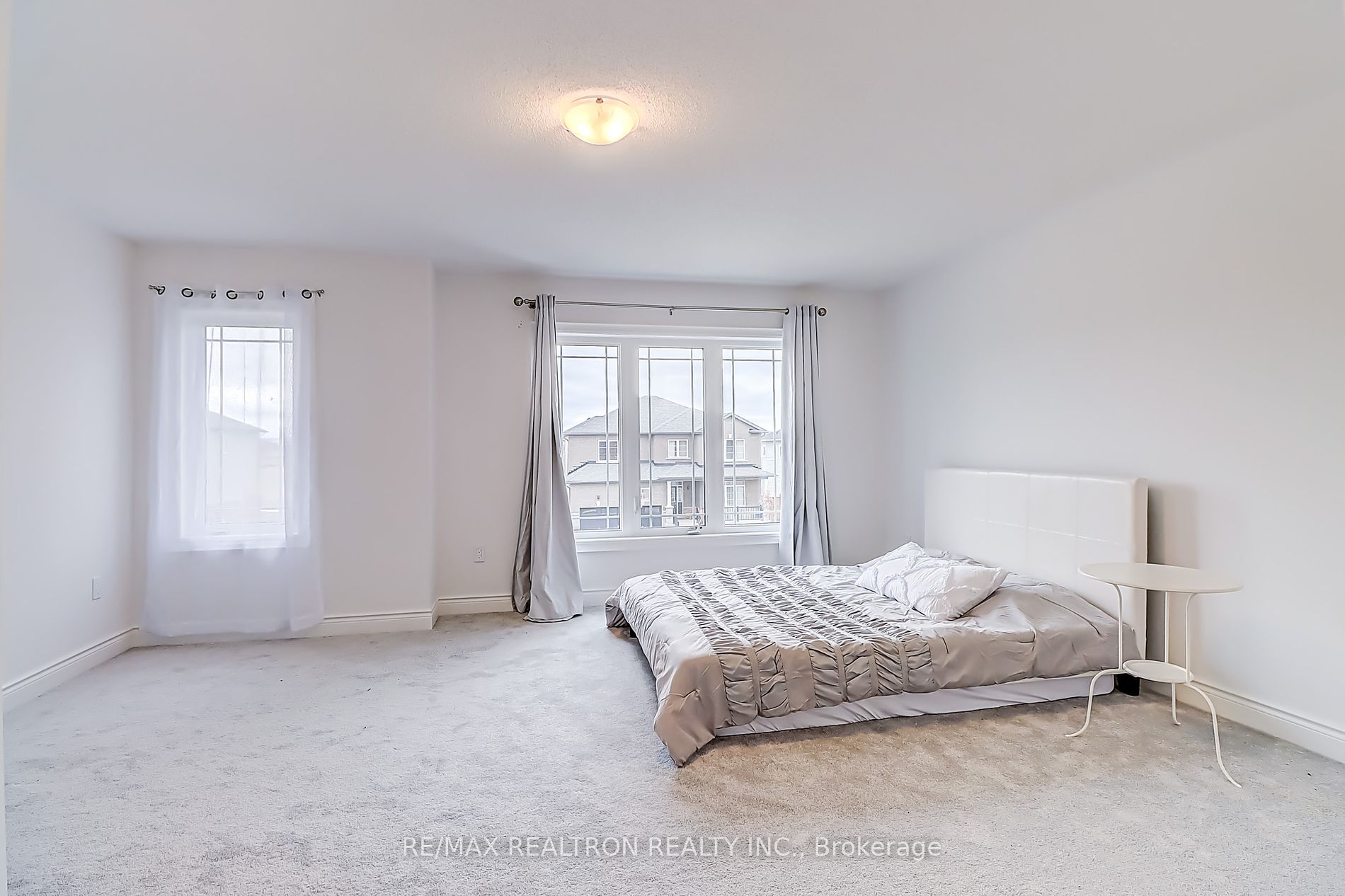 13 Middleton Dr