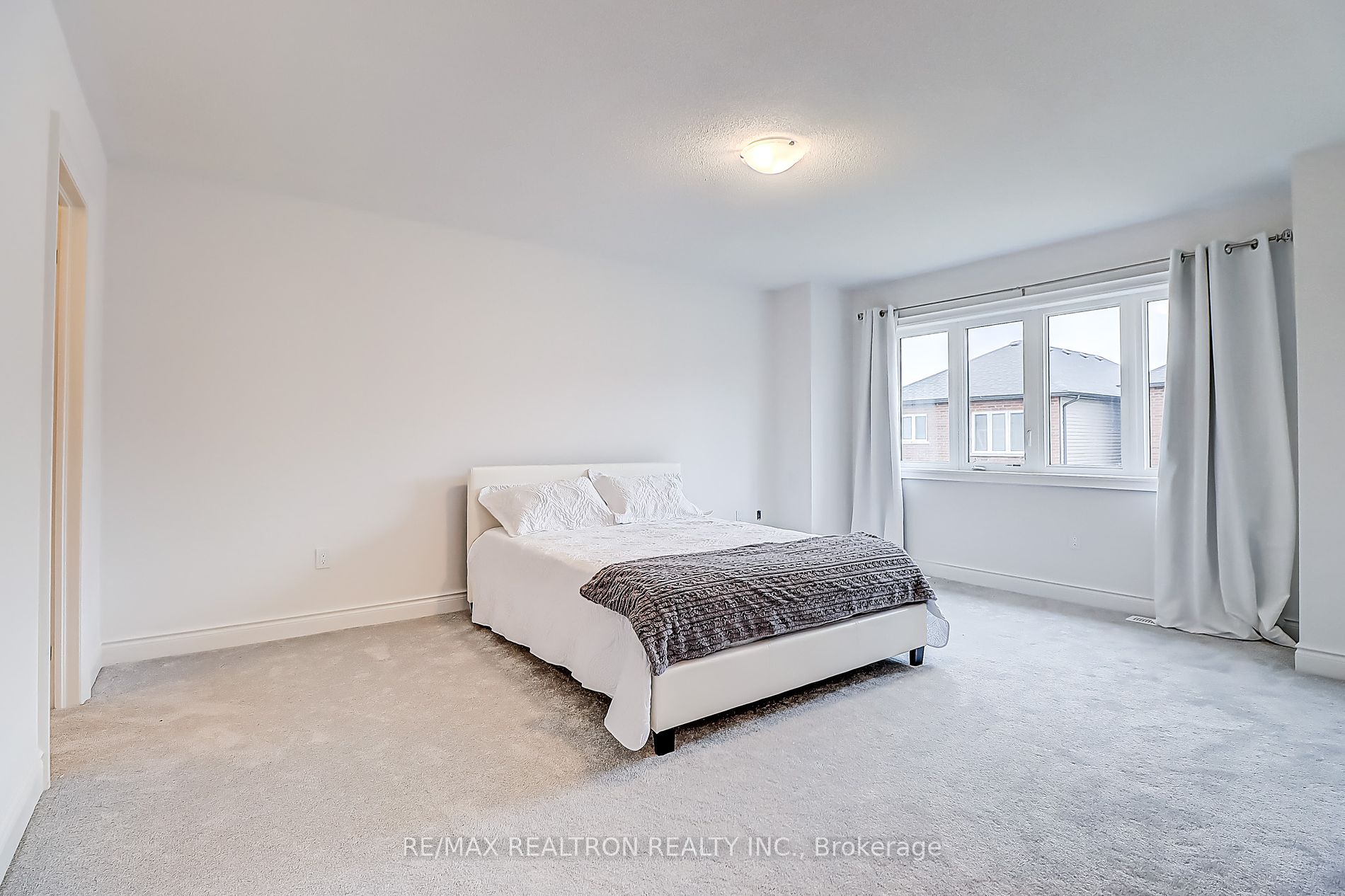 13 Middleton Dr