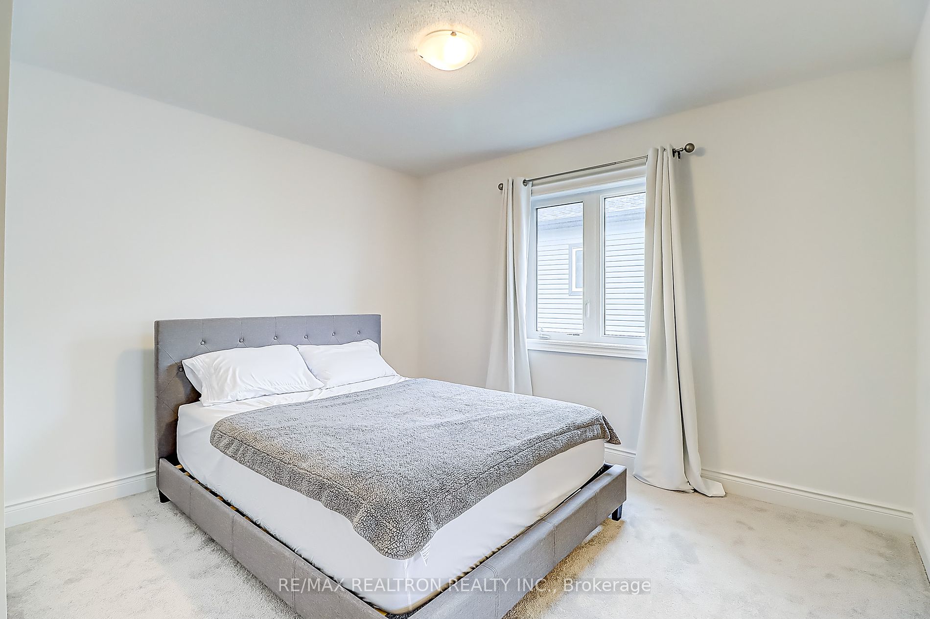 13 Middleton Dr