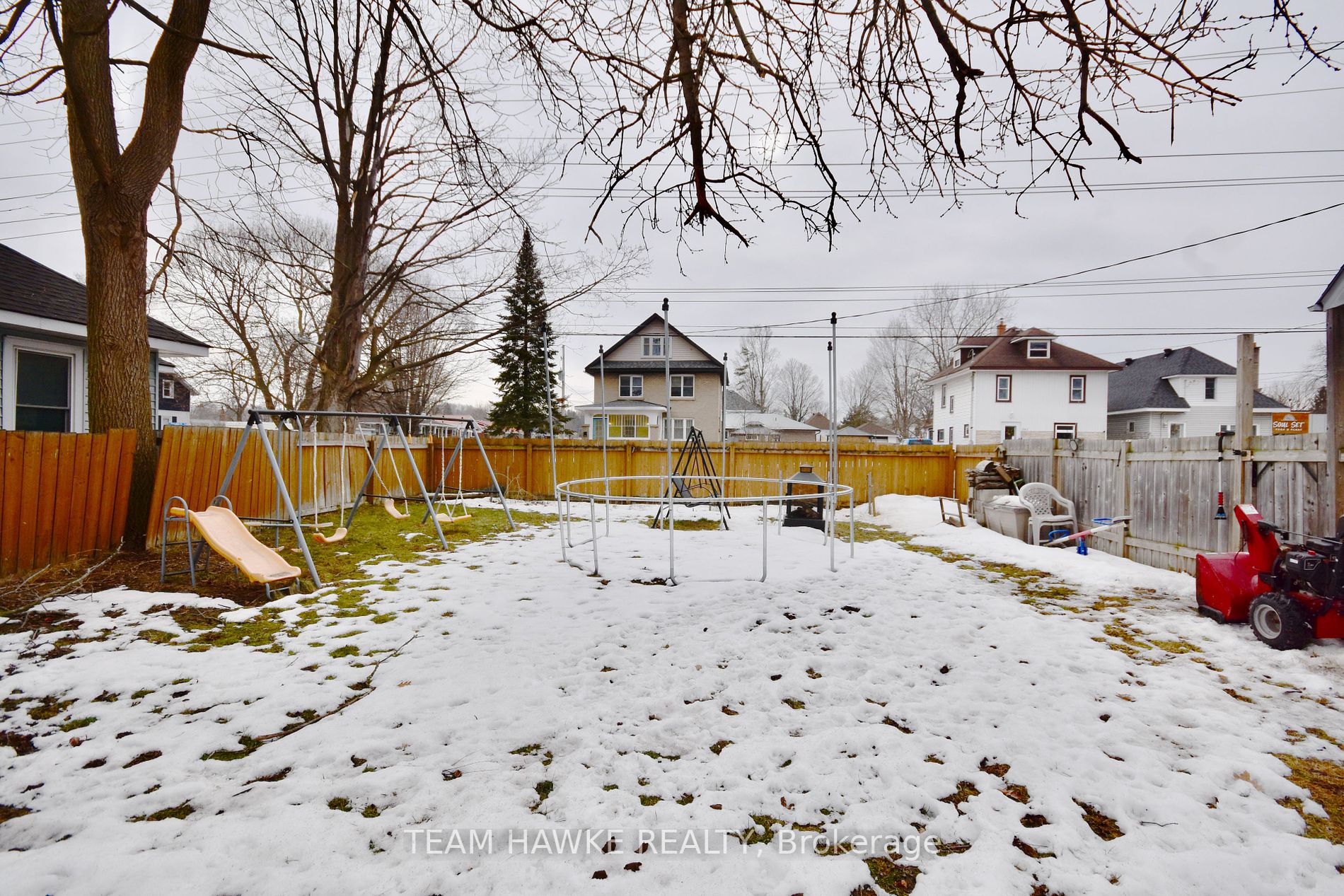 358 Yonge St