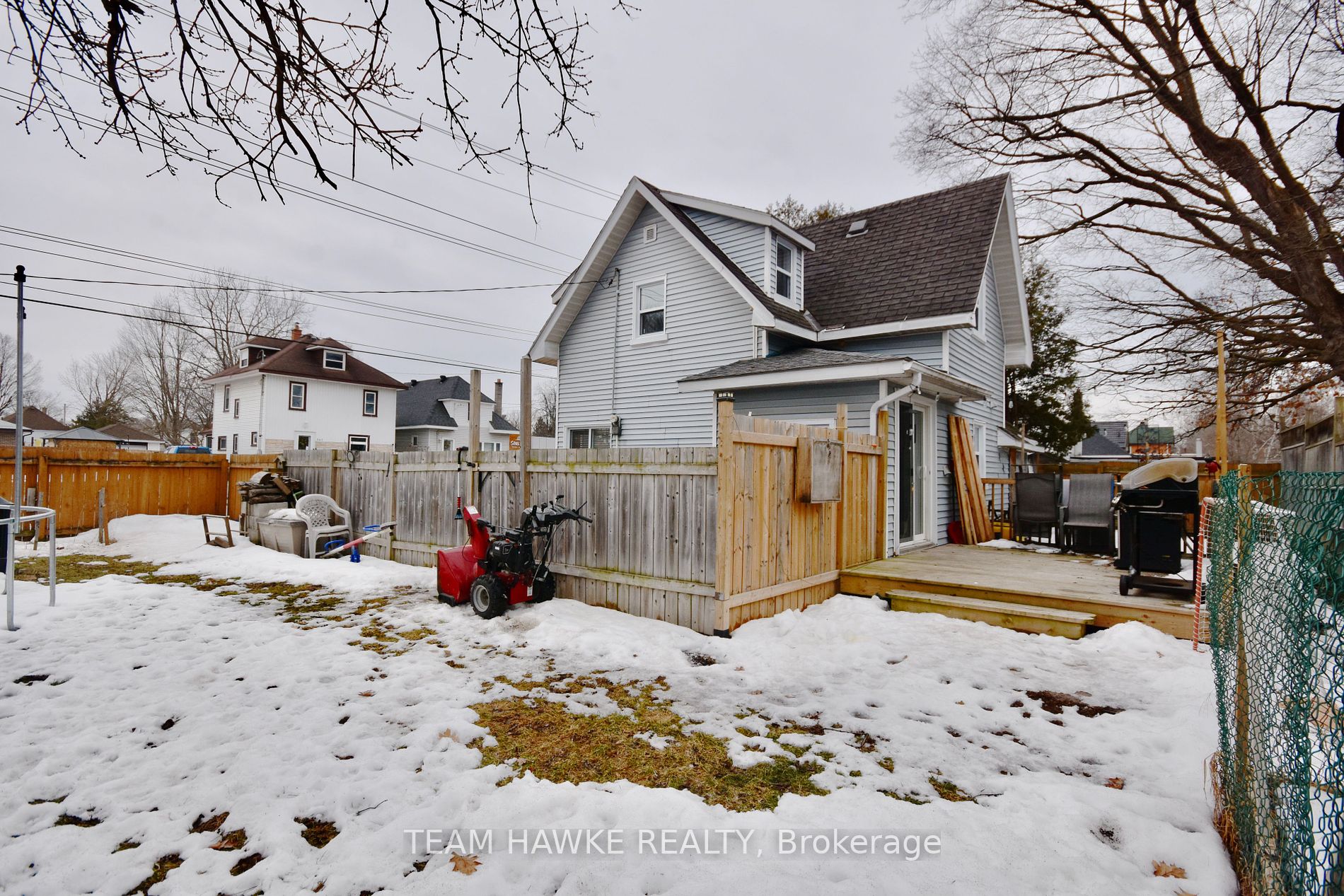 358 Yonge St