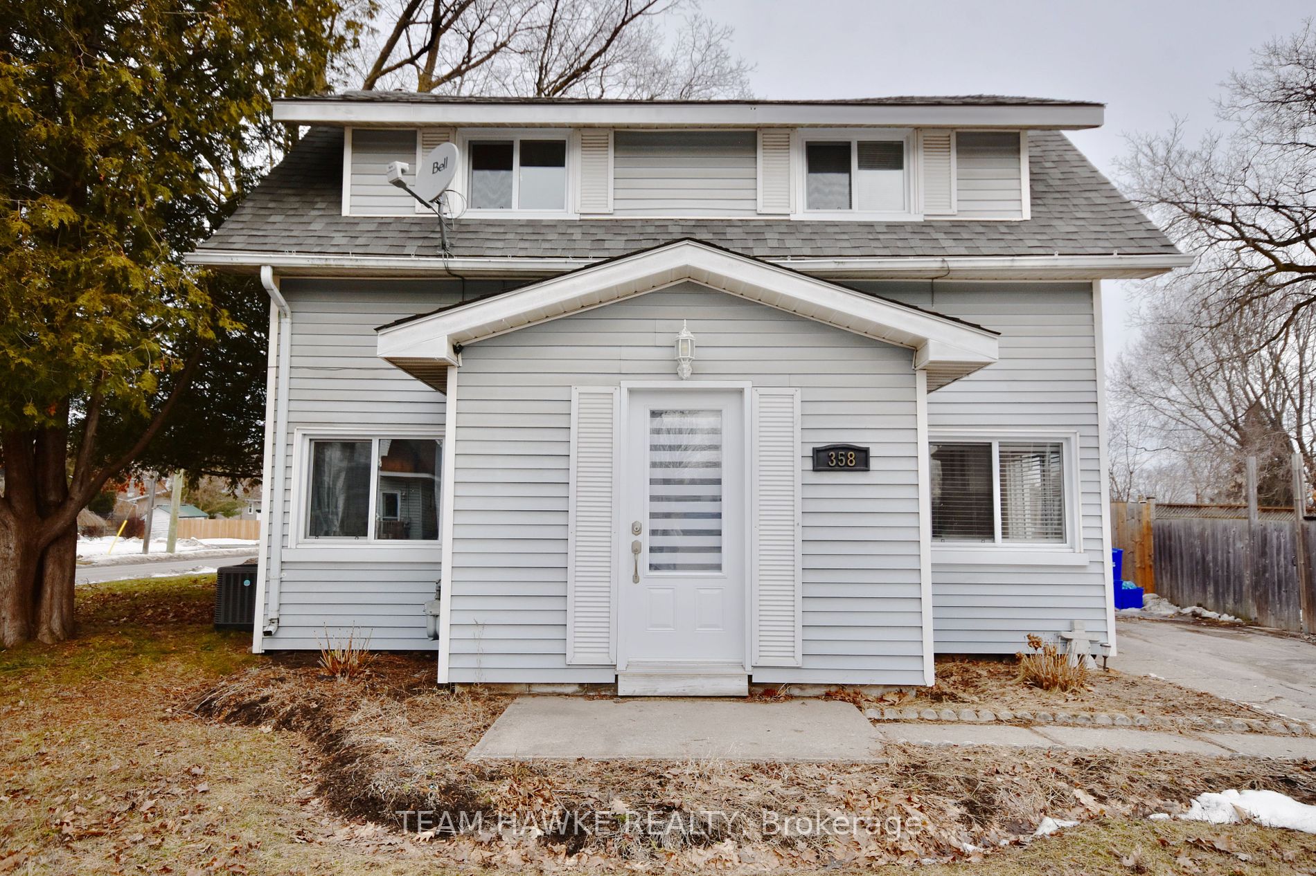 358 Yonge St