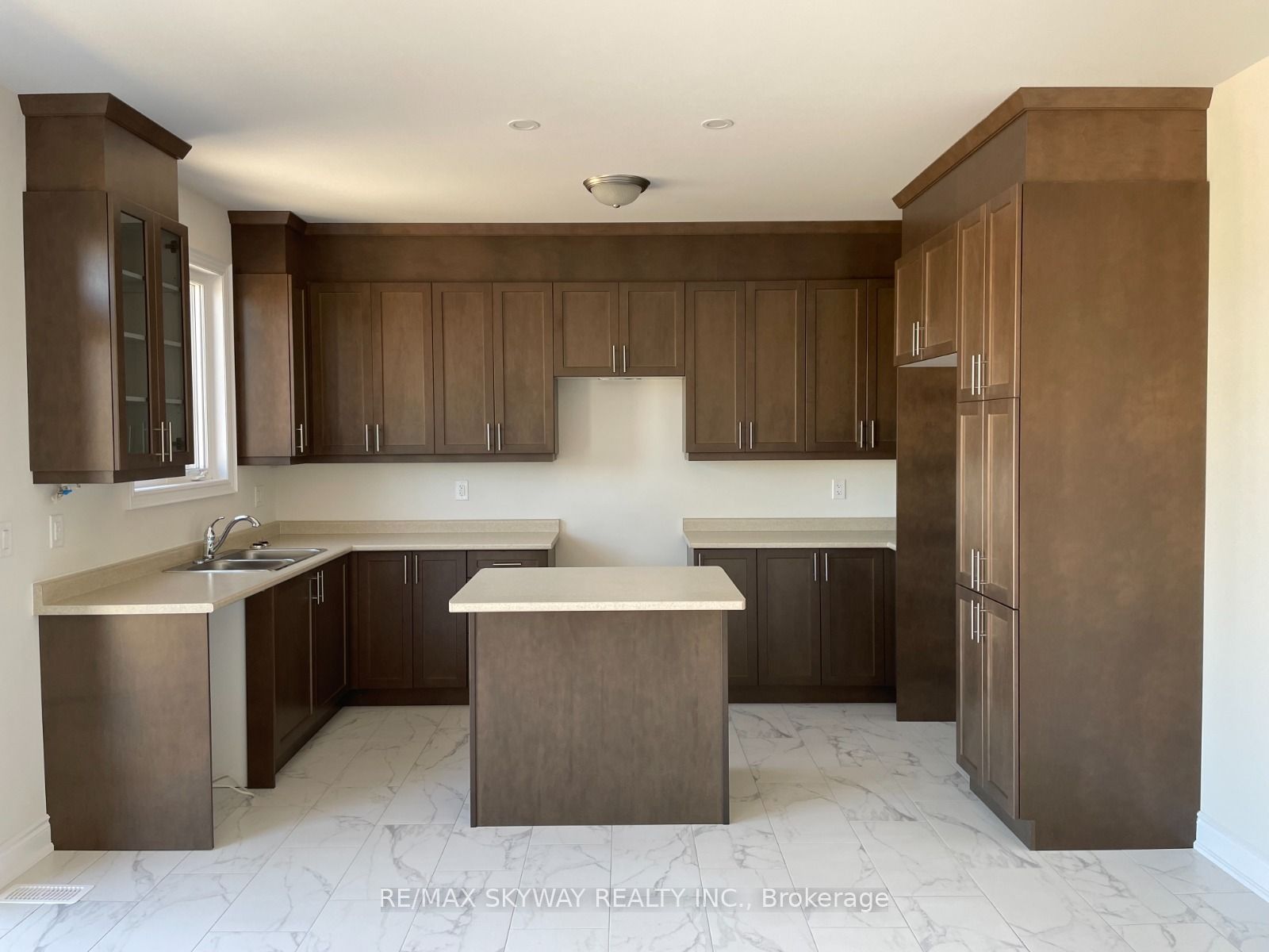 3129 Orion Blvd