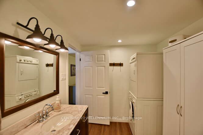 26 Farlain Lake Road E