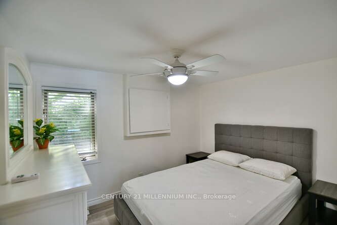 26 Farlain Lake Road E