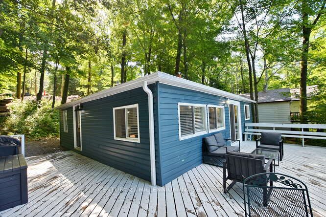 26 Farlain Lake Road E