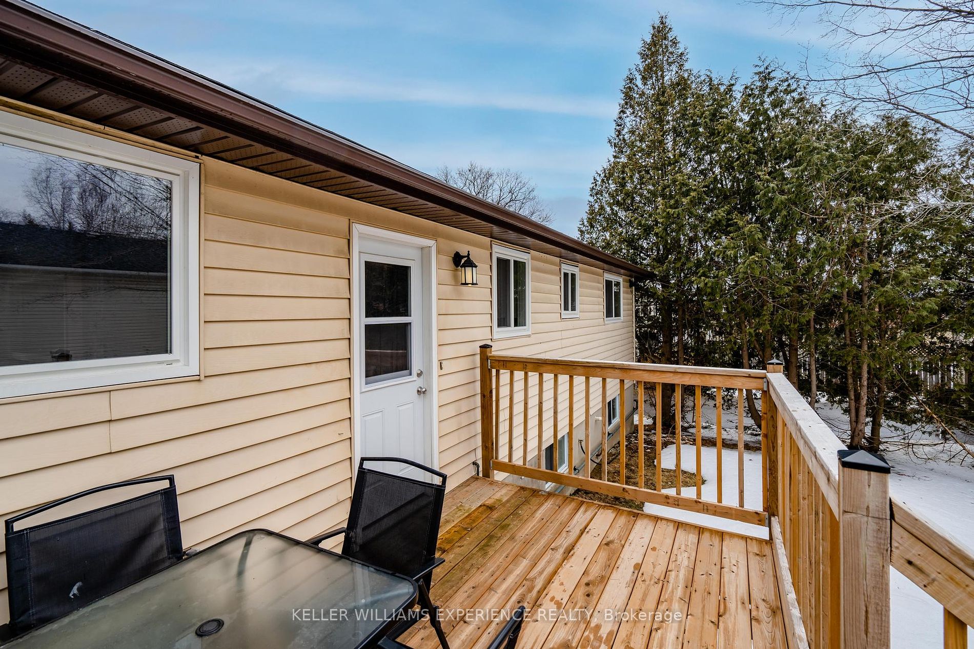 200 Ferndale Drive N