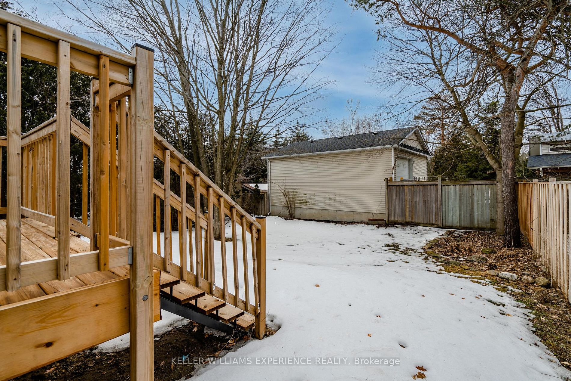 200 Ferndale Drive N