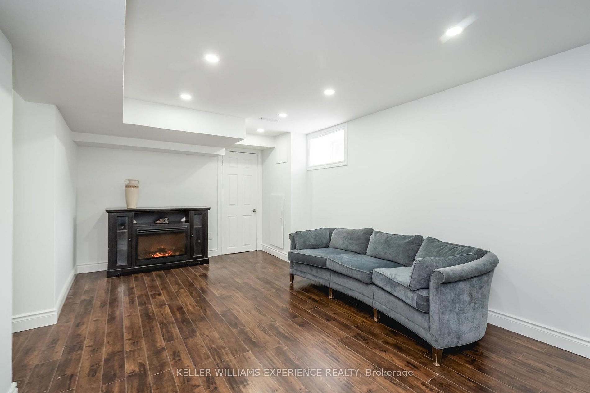200 Ferndale Drive N