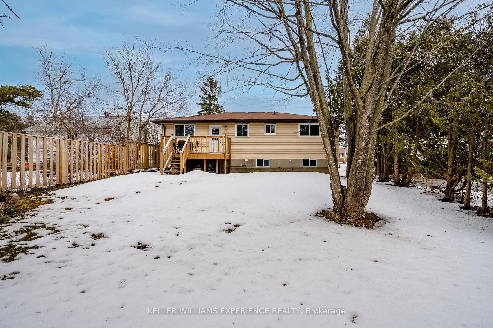 200 Ferndale Drive N