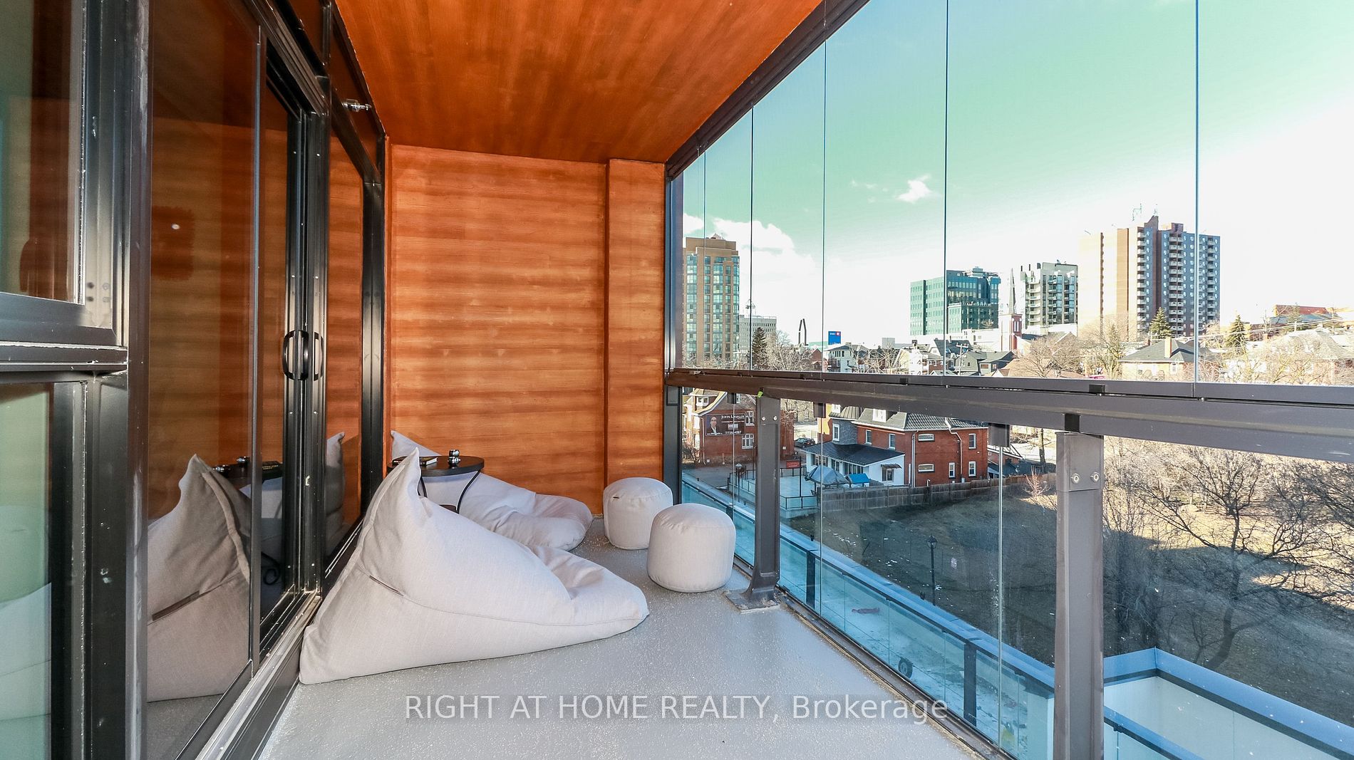 185 Dunlop Street E, #515