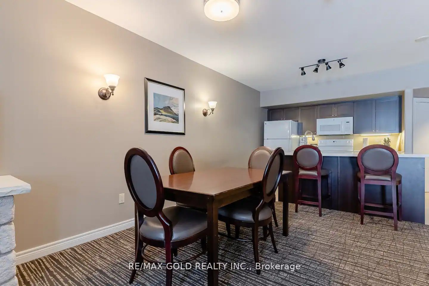 90 Highland Drive, #2052-53