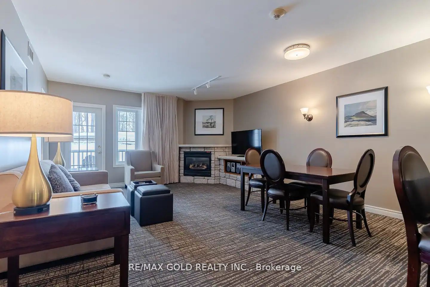 90 Highland Drive, #2052-53