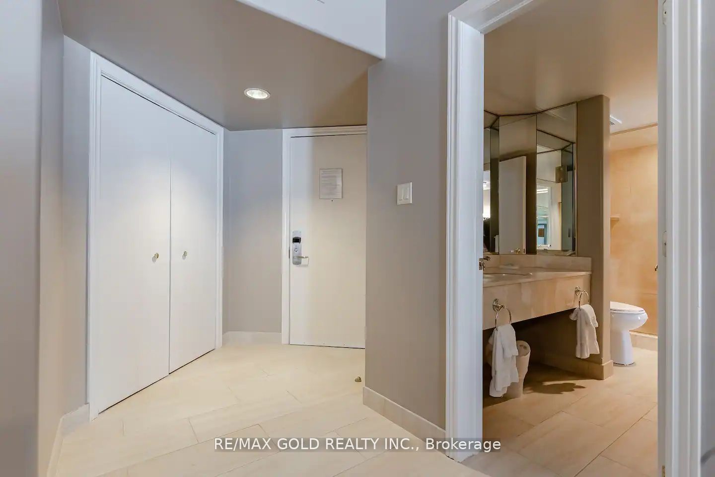 90 Highland Drive, #2052-53