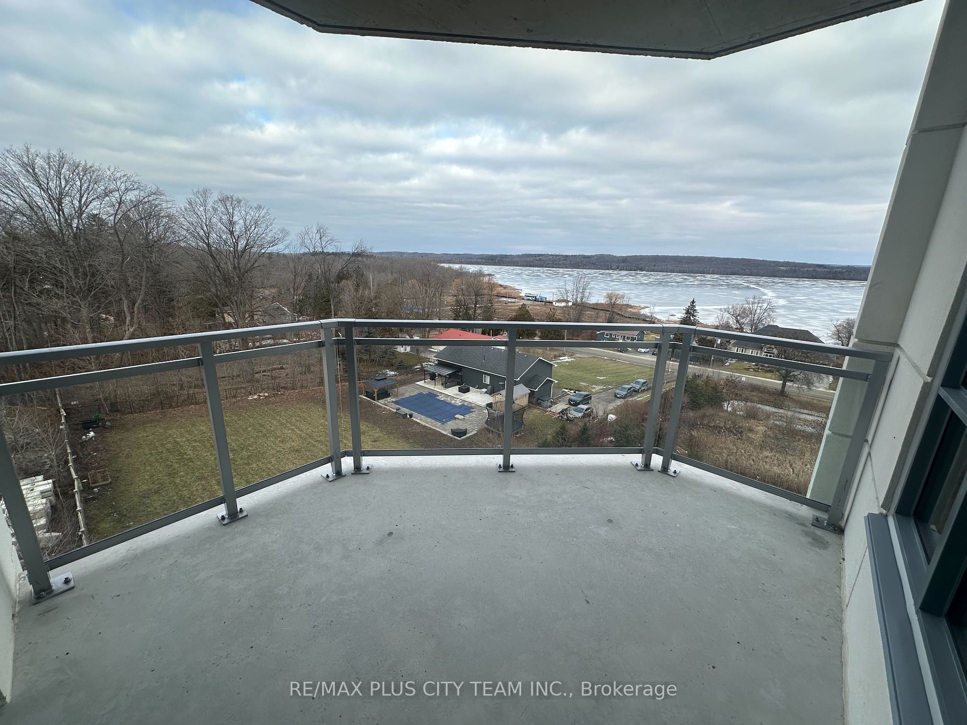 56 Lakeside Terrace, #405