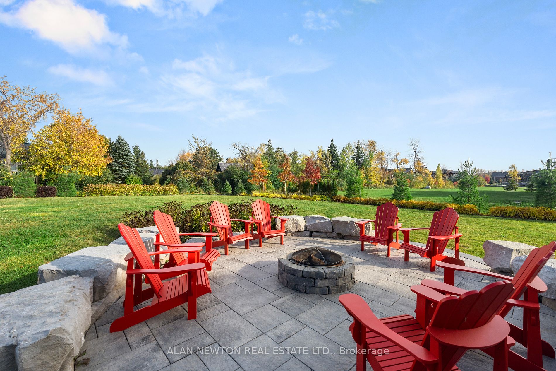 16 Windrose Valley Blvd