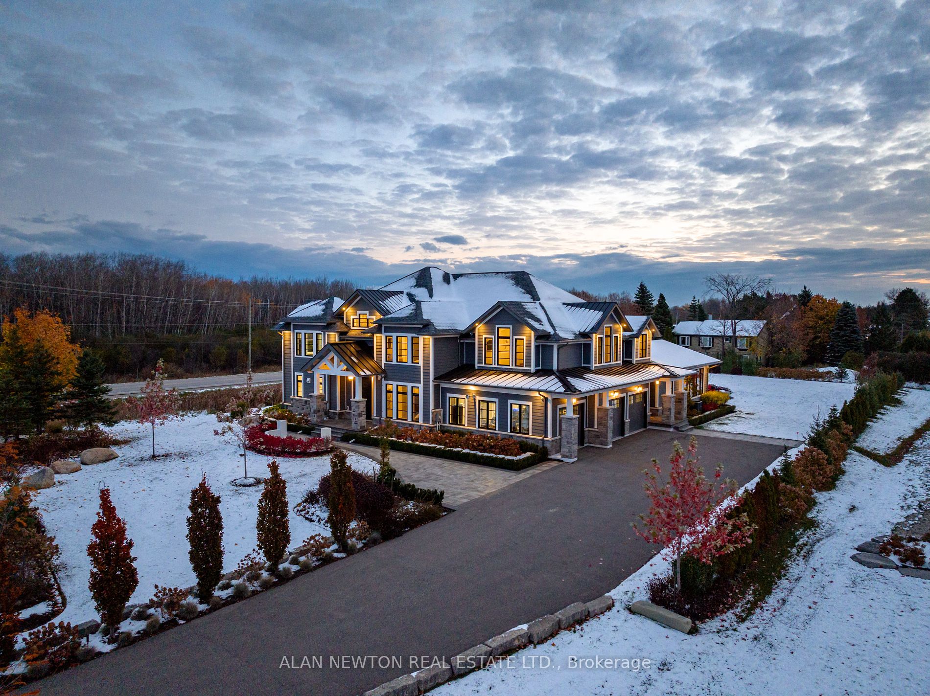 16 Windrose Valley Blvd