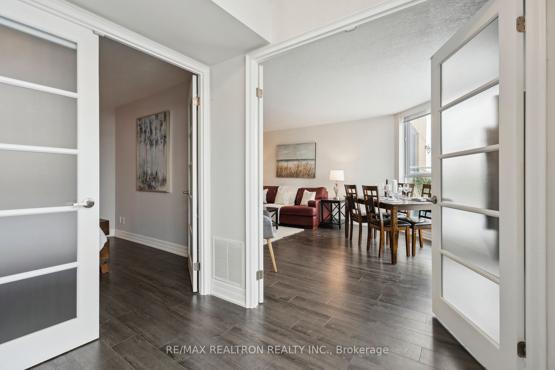 140 Dunlop Street E, #303