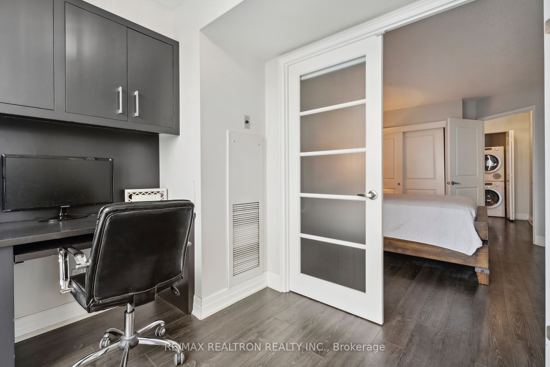 140 Dunlop Street E, #303