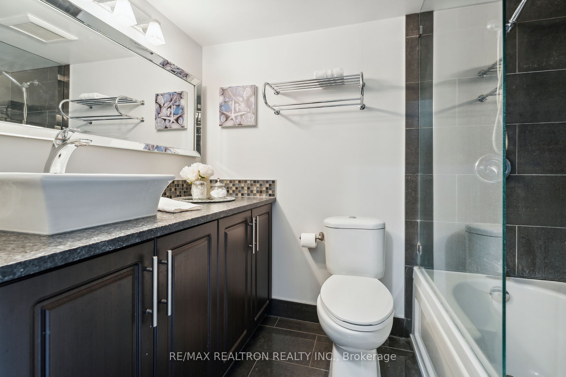 140 Dunlop Street E, #303