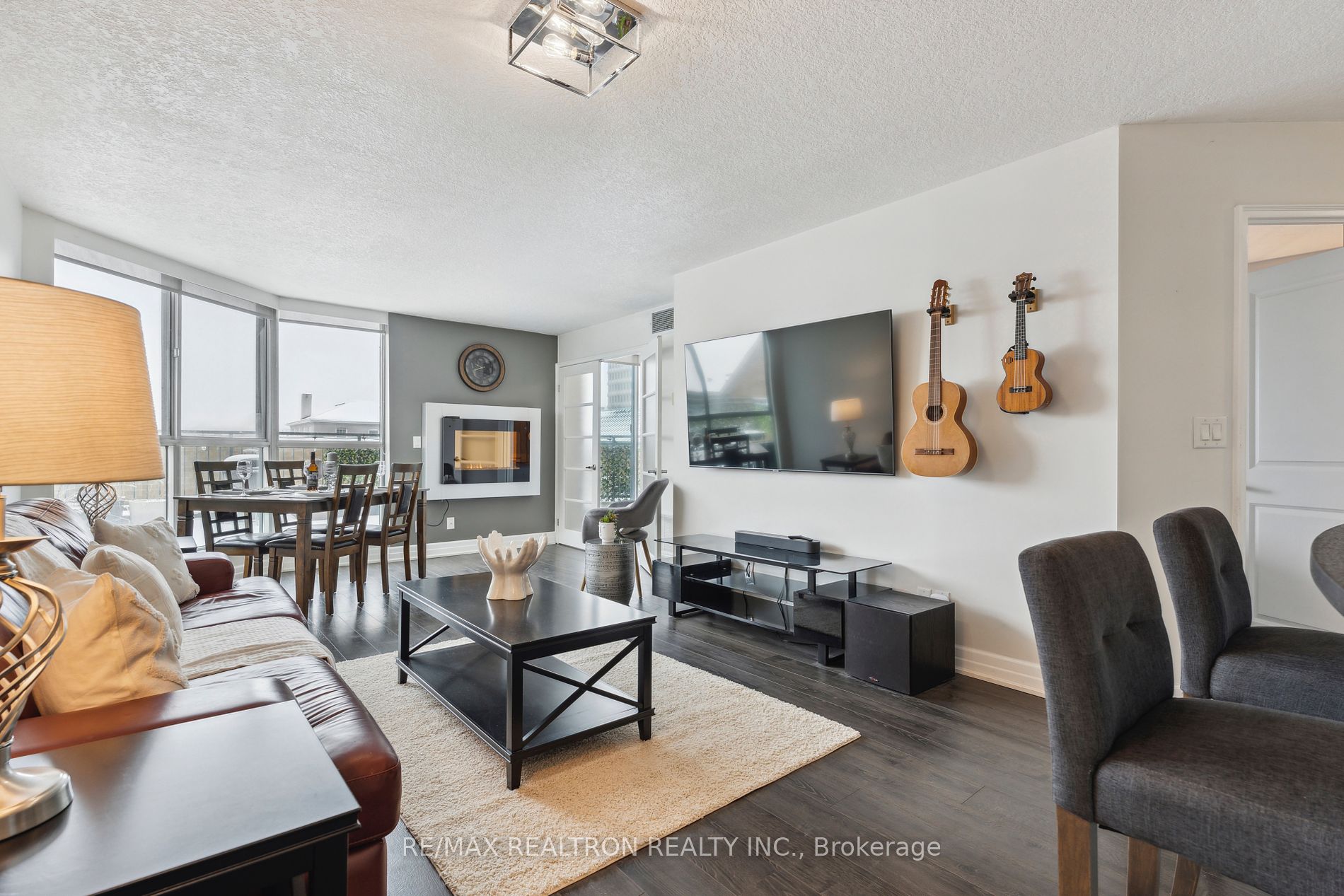 140 Dunlop Street E, #303