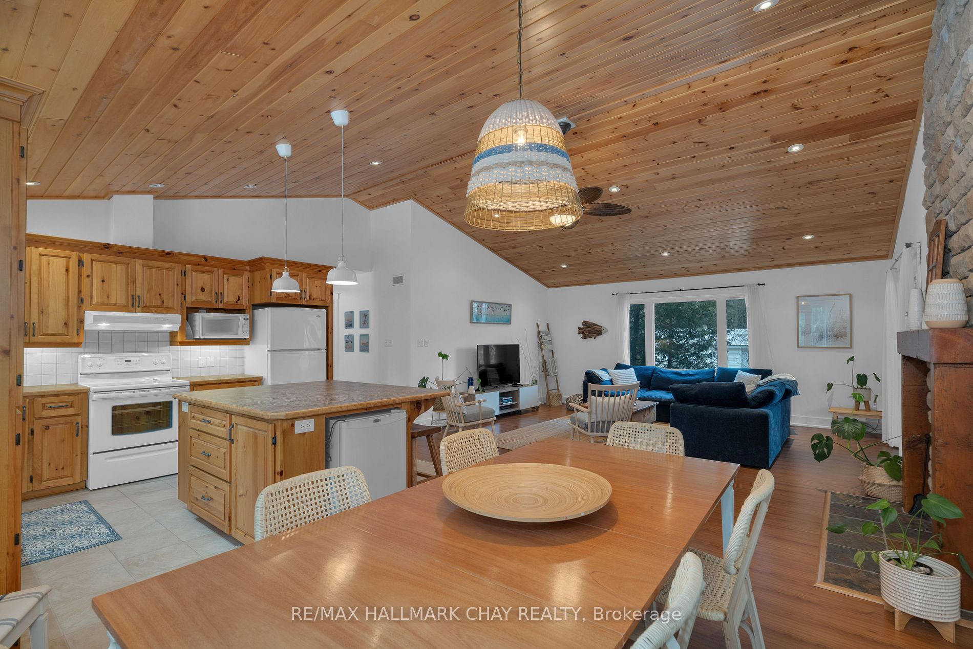 4 Pioneer Drive