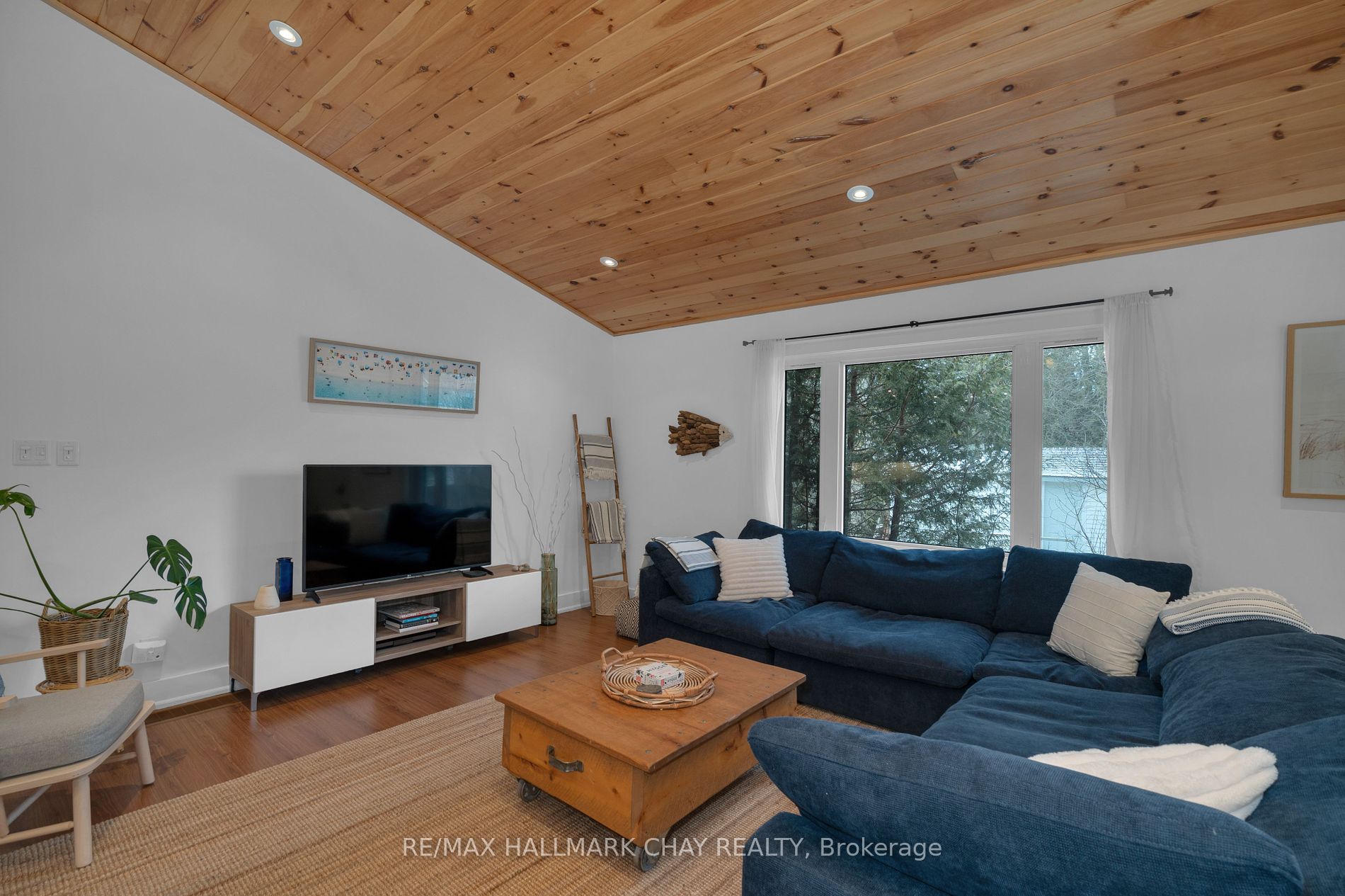 4 Pioneer Drive