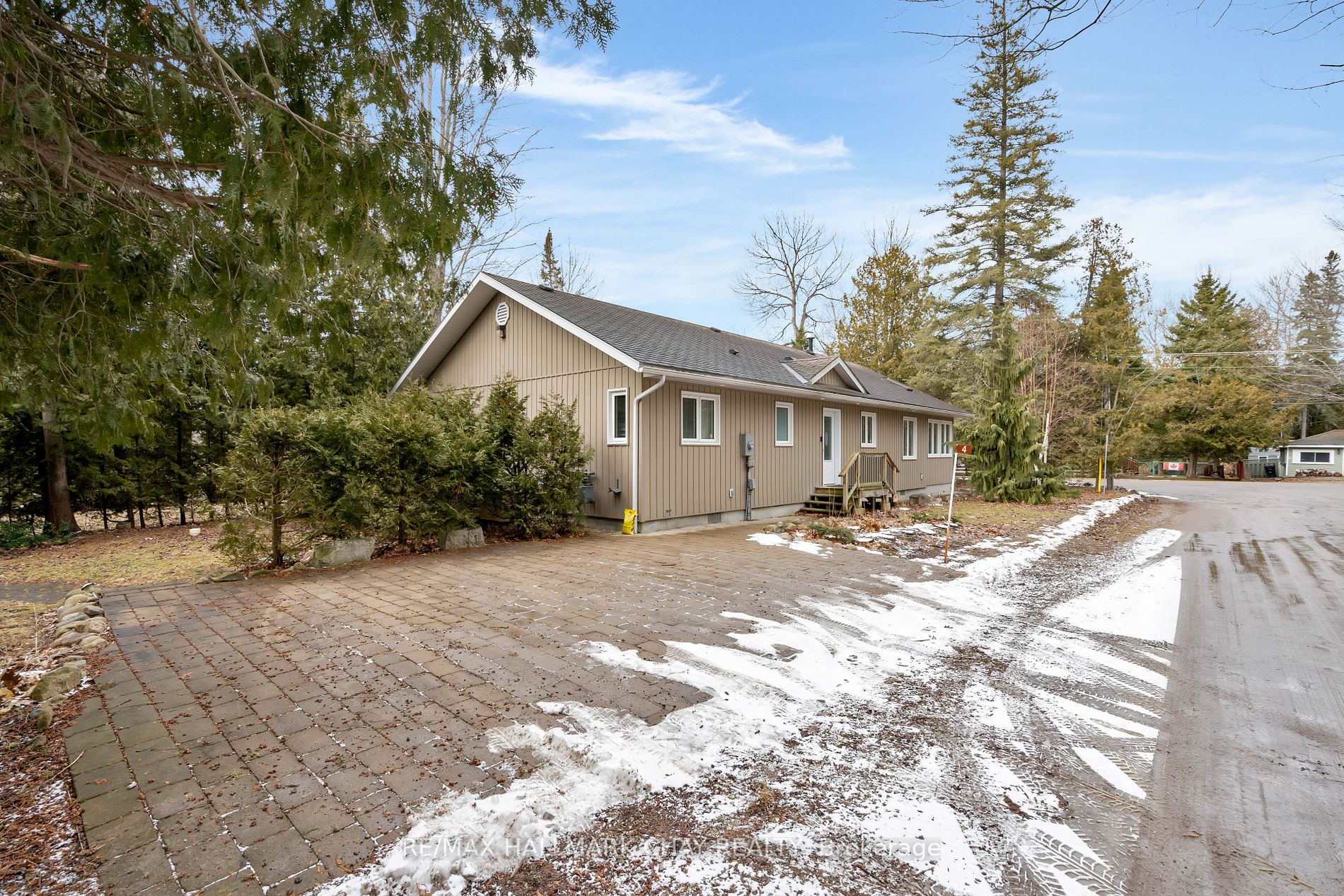 4 Pioneer Drive