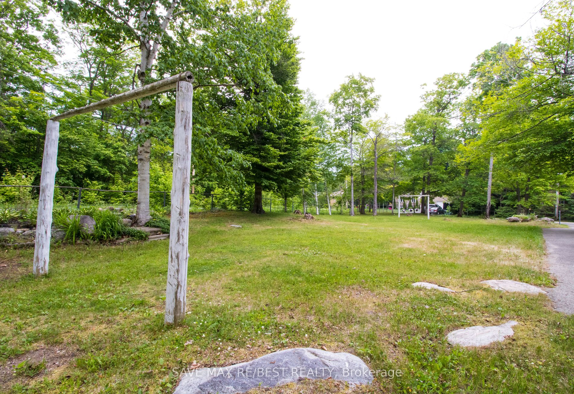 910 Concession Rd 17 W, ##B