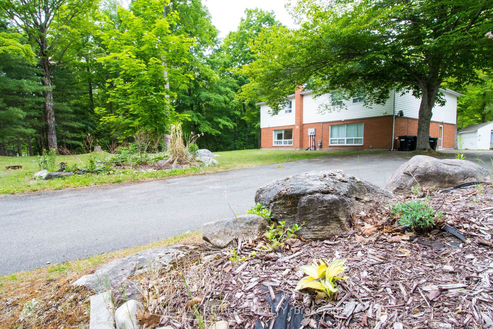 910 Concession Rd 17 W, ##B