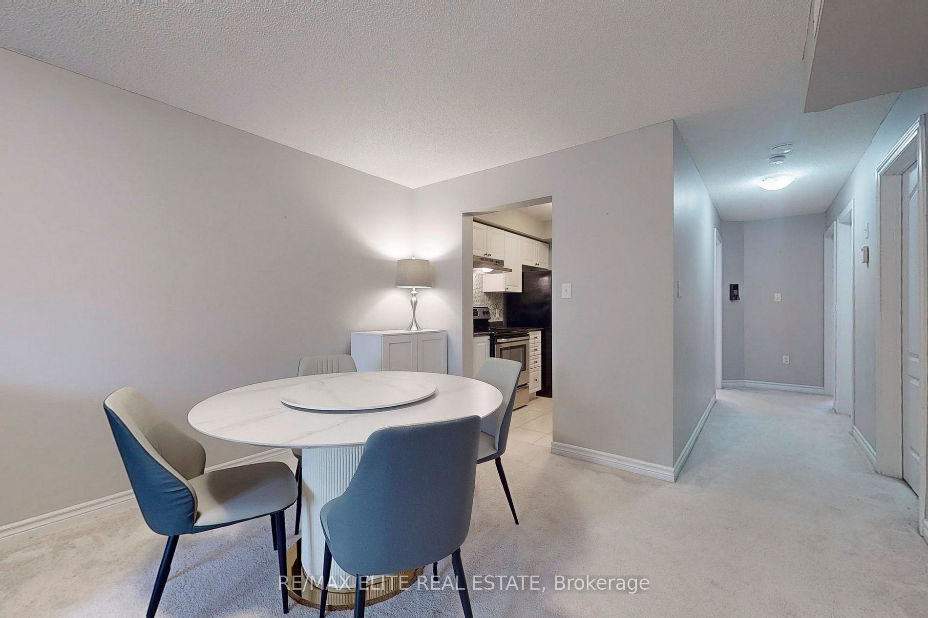 57 Ferndale Dr S, #9